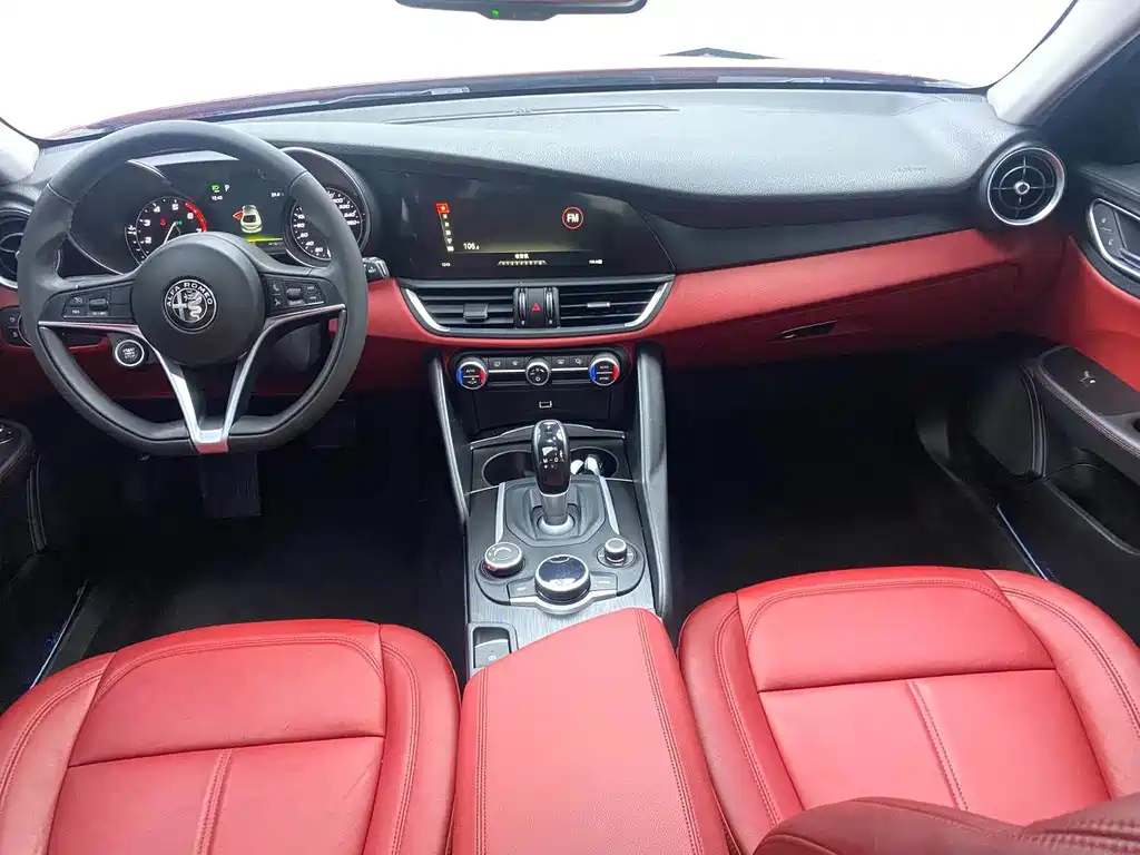 Alfa Romeo Giulia — миниатюра 4