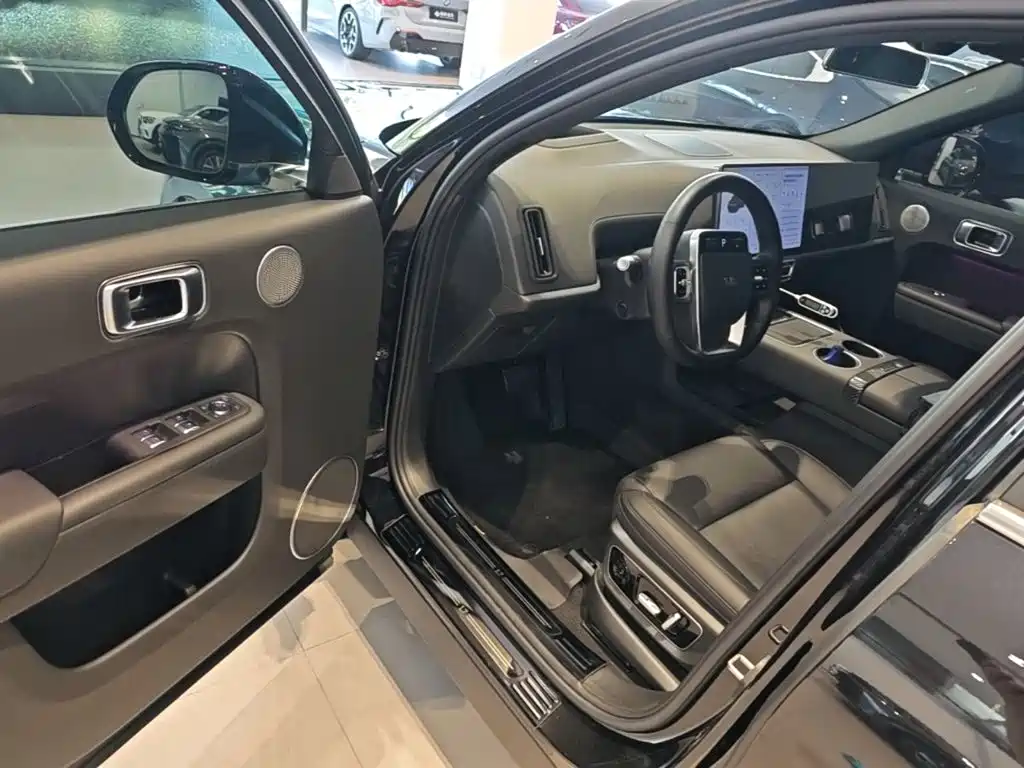 Li Auto Li L7 — миниатюра 16