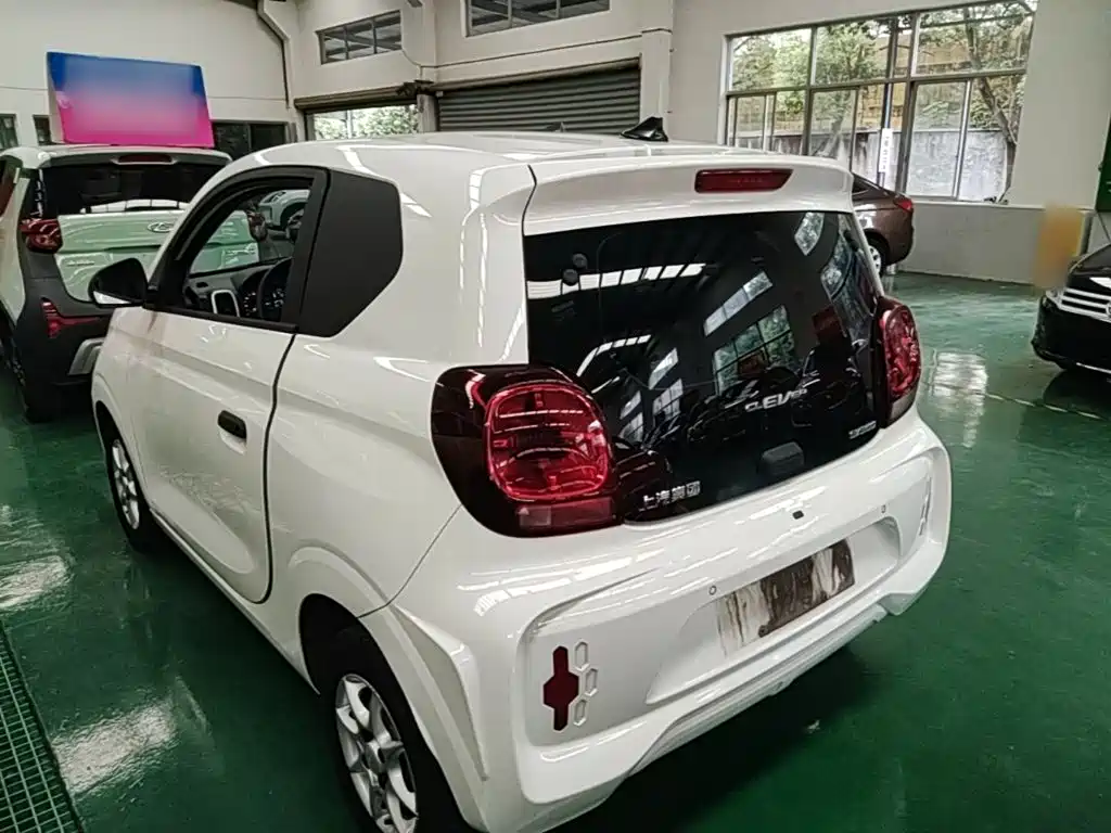 Roewe Clever — миниатюра 5