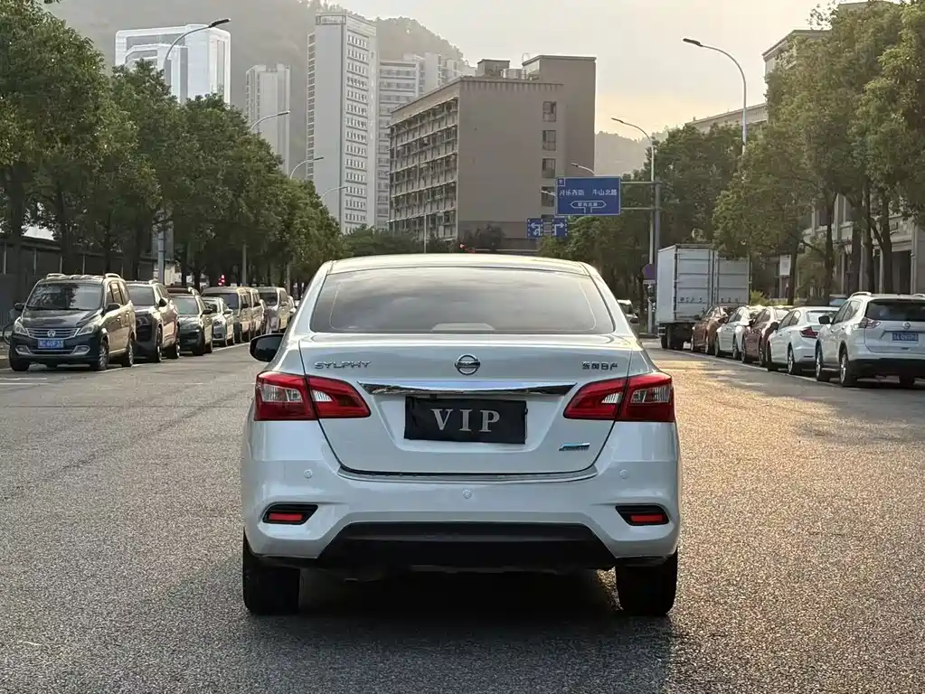 Nissan Sylphy — миниатюра 6