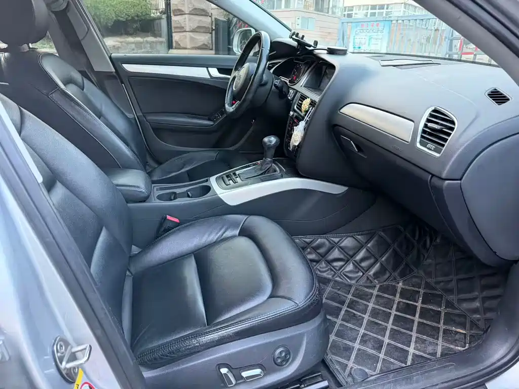 Audi A4L — миниатюра 10