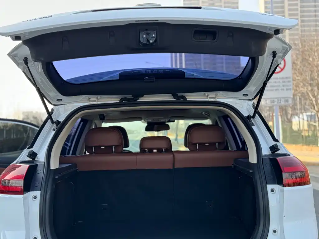 GEELY AUTOMOBILE BOYUE