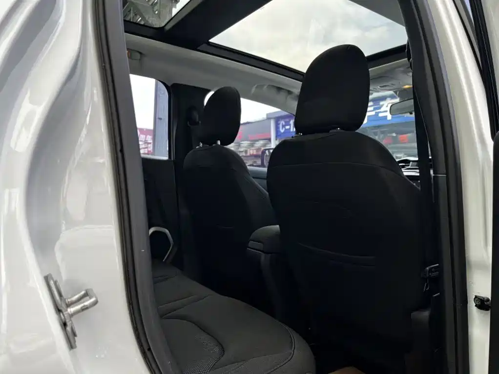 Jeep Renegade — миниатюра 14