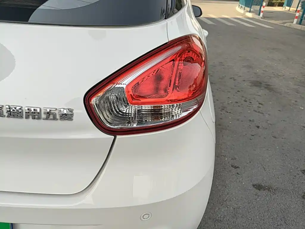 Baojun 310 — миниатюра 8