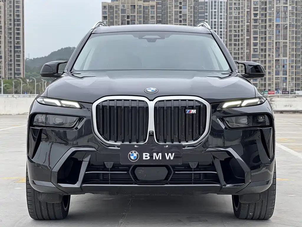 BMW X7 M60i 2023 xDrive M60i