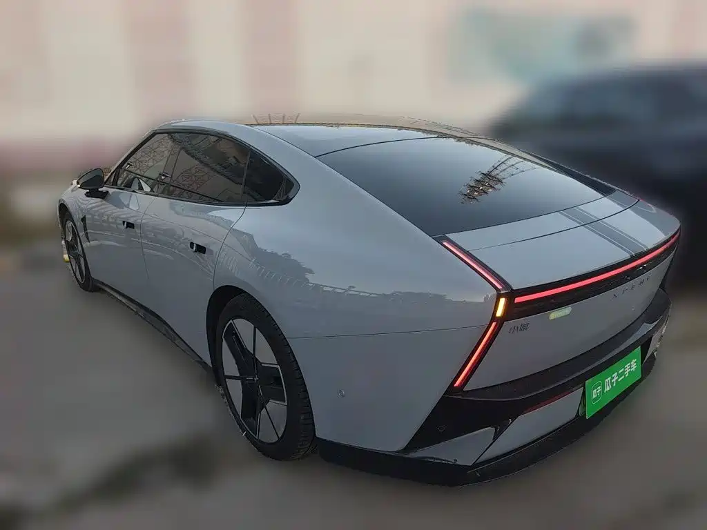 XPeng P7 — миниатюра 25
