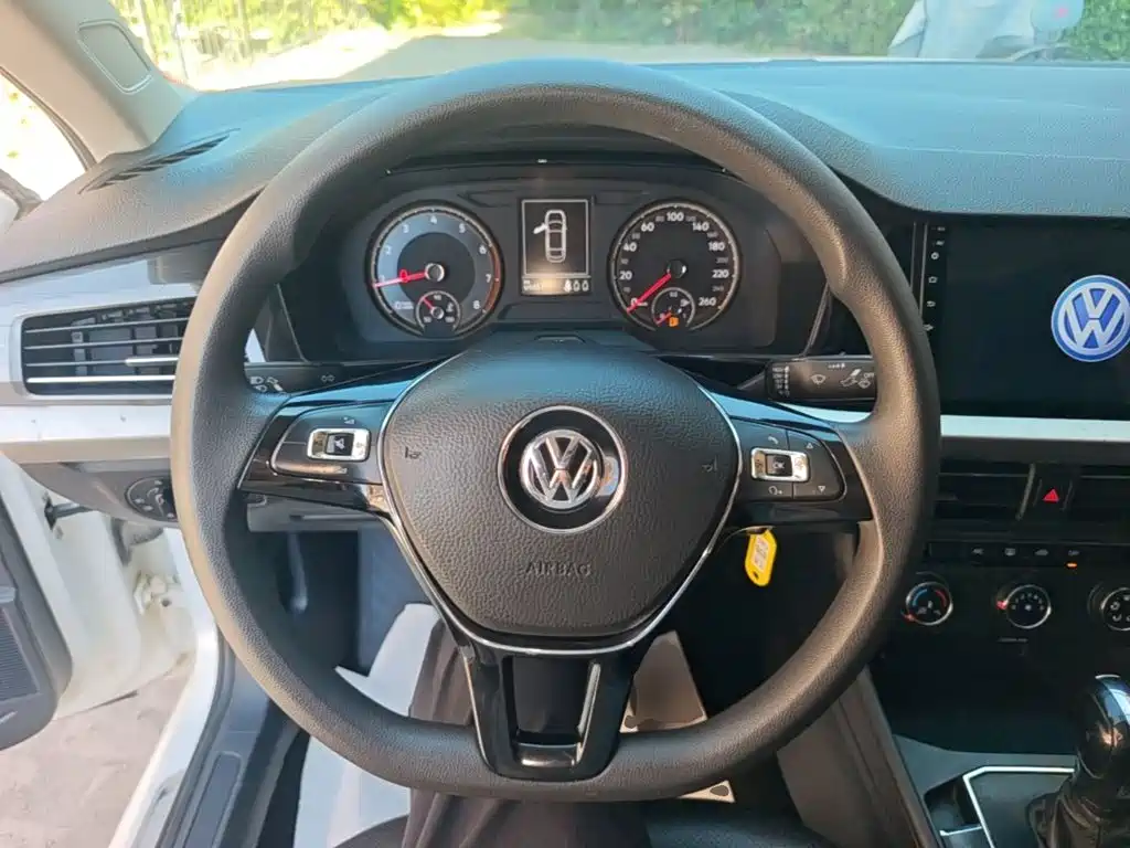 Volkswagen Lavida — миниатюра 11