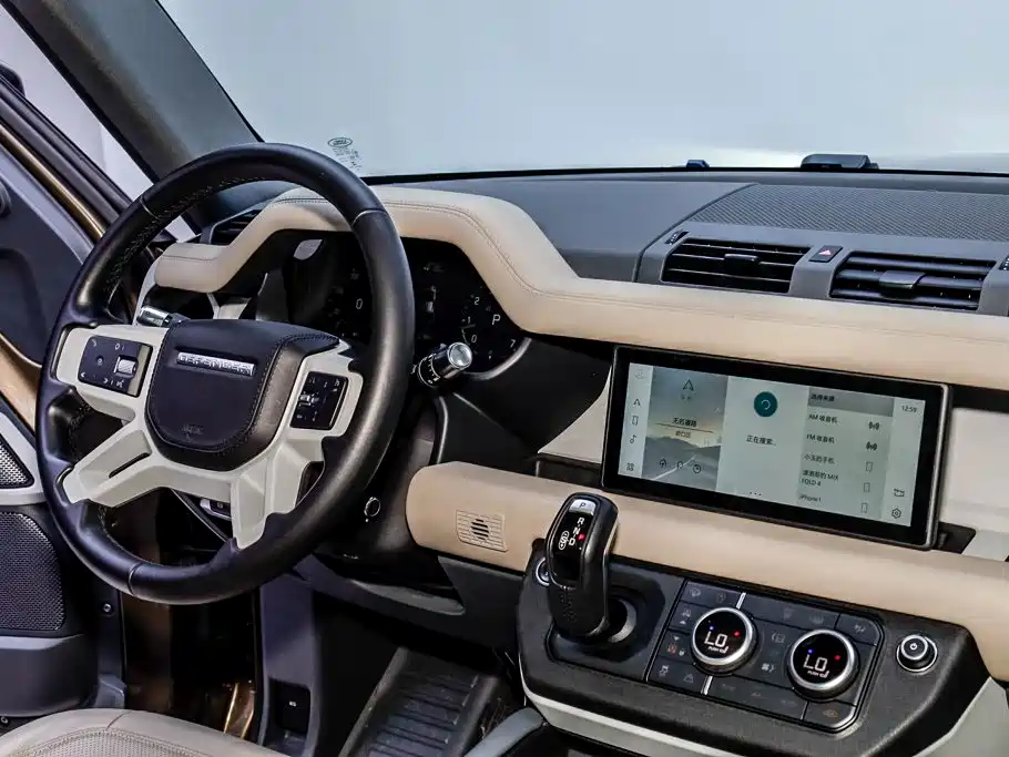 Land Rover Defender — миниатюра 30