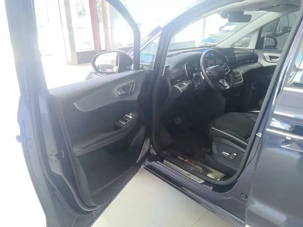Roewe iMAX8 — миниатюра 16