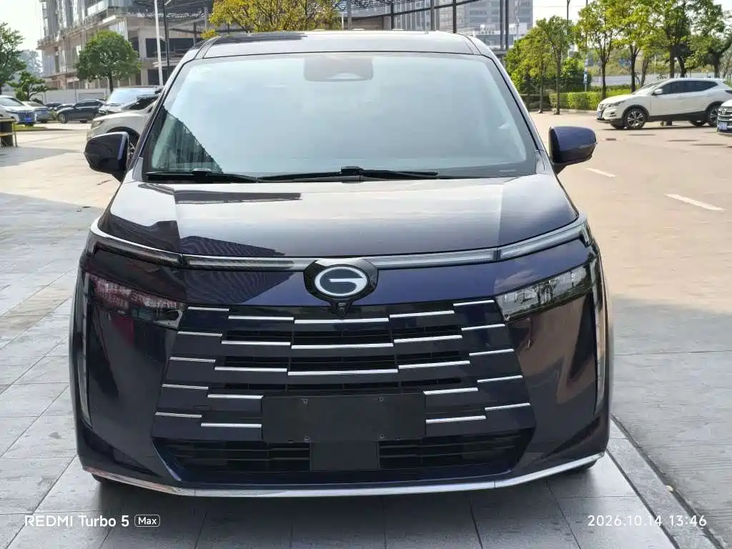 GAC Motor Trumpchi E8 PHEV — миниатюра 2