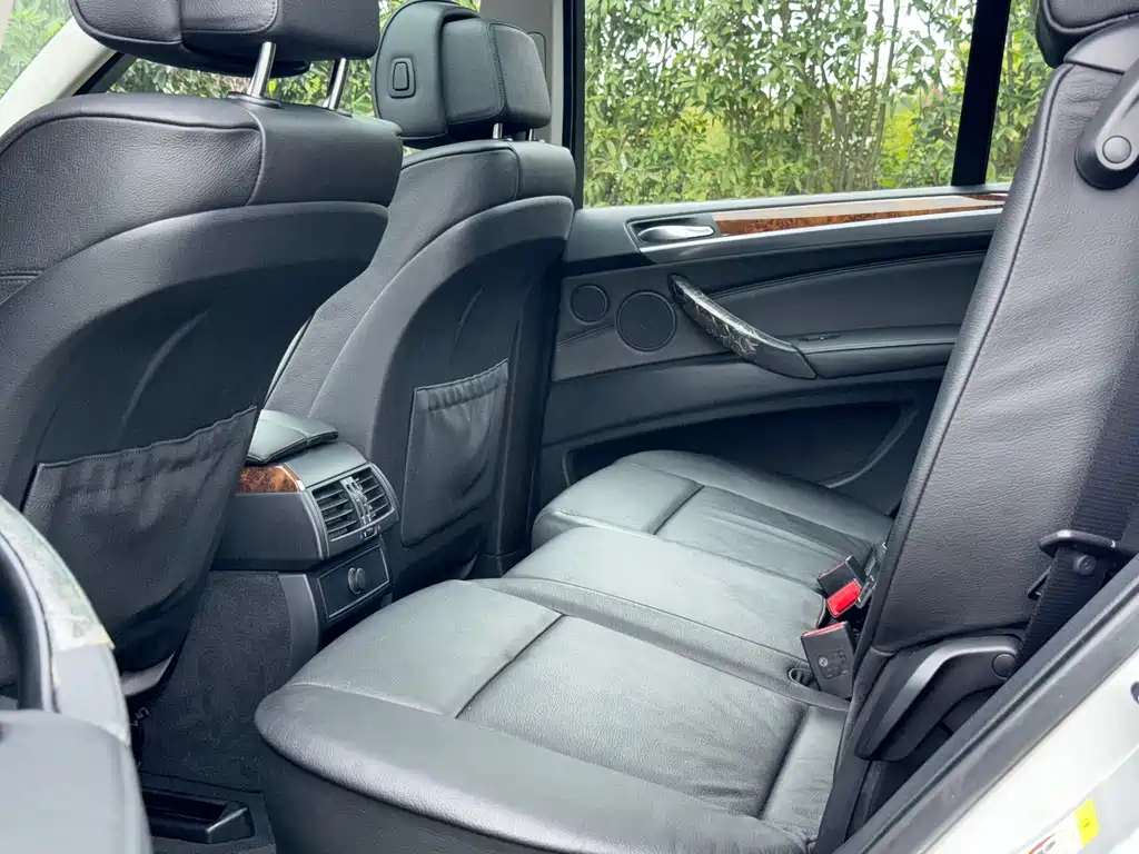 BMW X5 (Import) — миниатюра 6