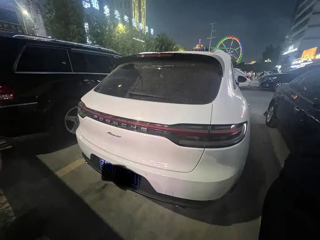 Porsche Macan — миниатюра 3
