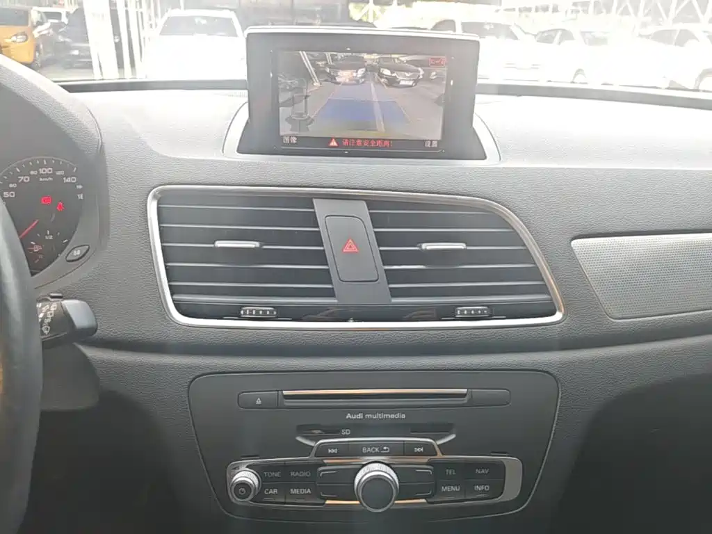 Audi Q3 — миниатюра 13