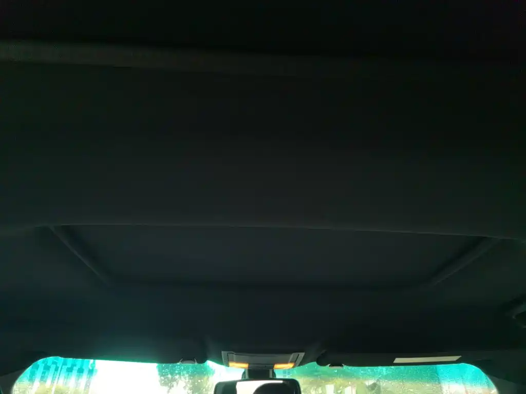 Ford Explorer (Import) — миниатюра 9
