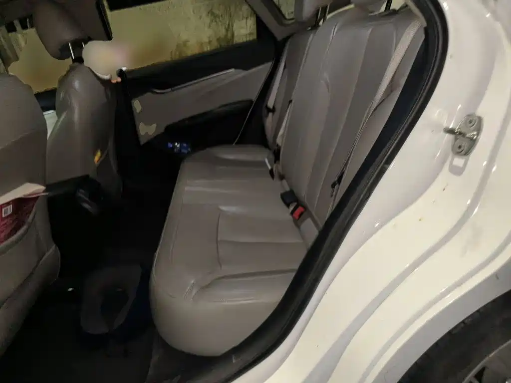 Buick Excelle — миниатюра 18
