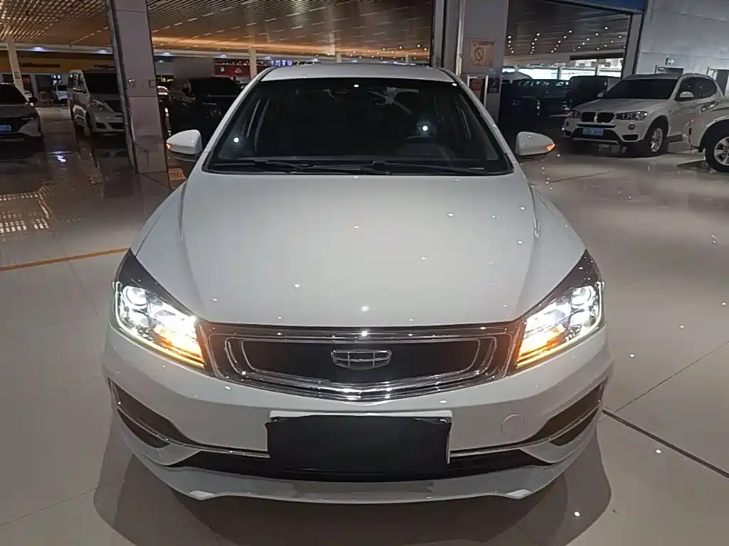 Geely Emgrand — миниатюра 3