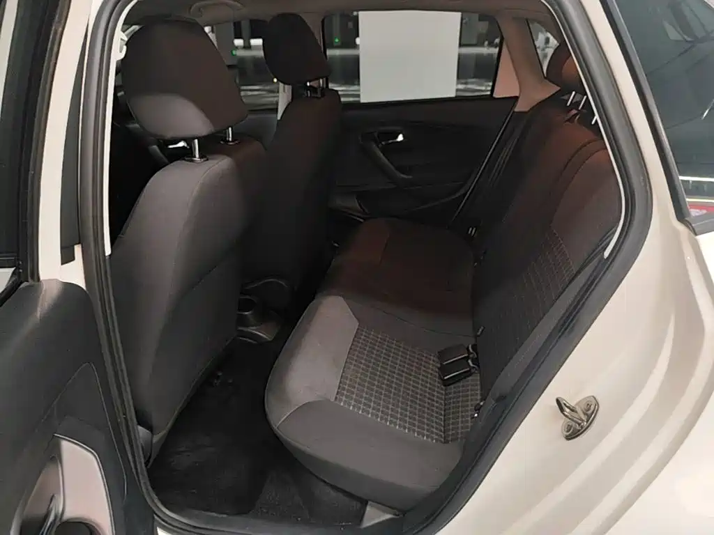 Volkswagen Polo — миниатюра 17