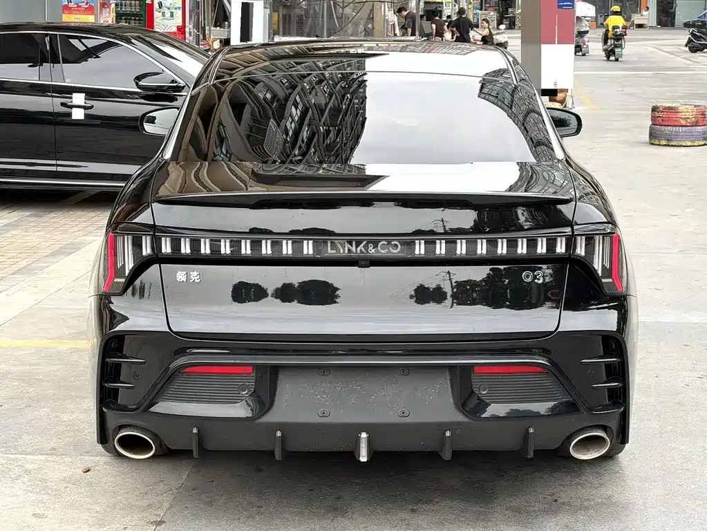 Lynk & Co 03 — миниатюра 13