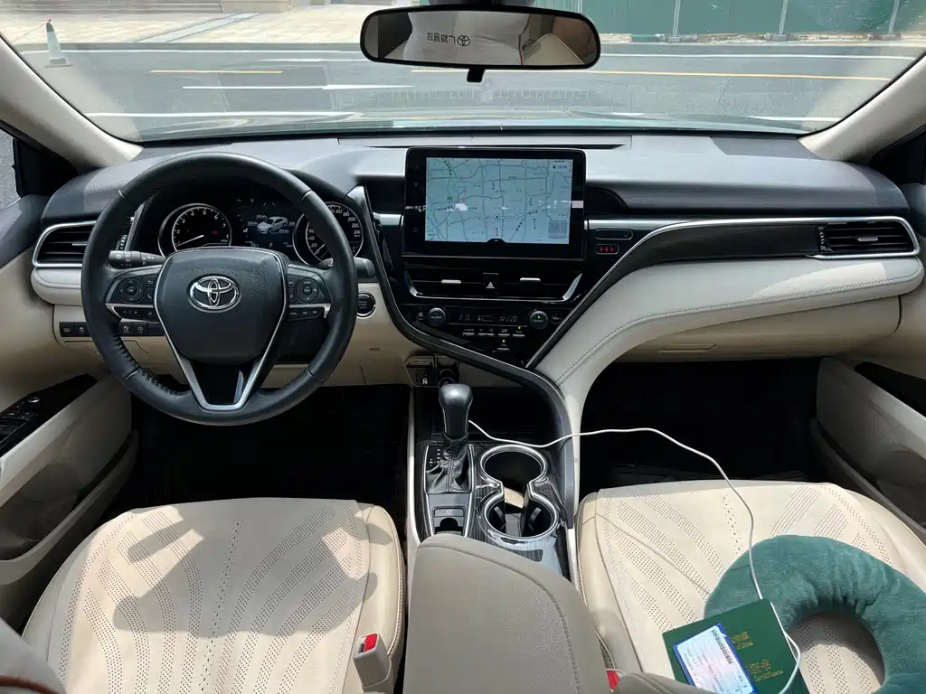 Toyota Camry — миниатюра 6