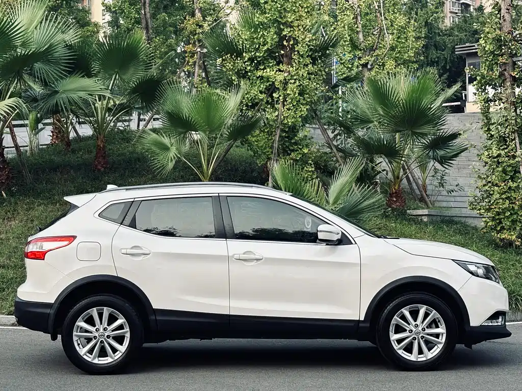 Nissan Qashqai — миниатюра 5