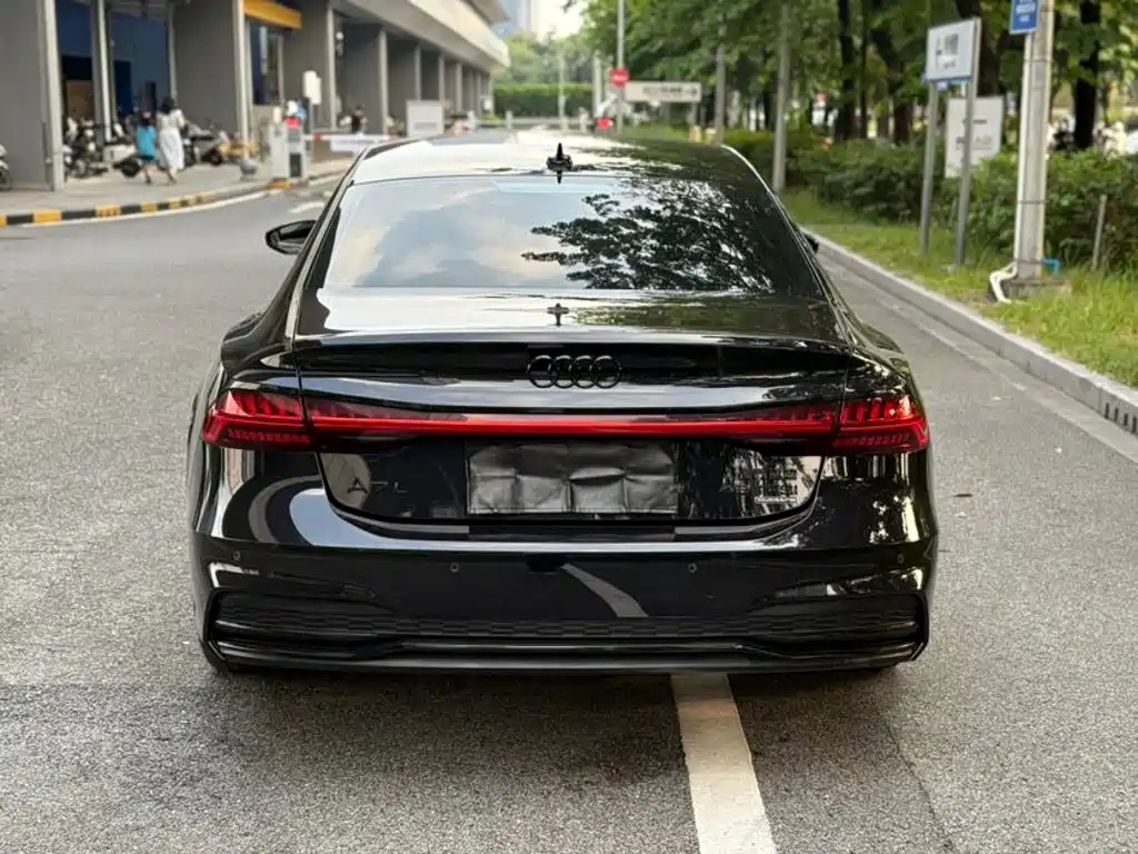 Audi A7L — миниатюра 5