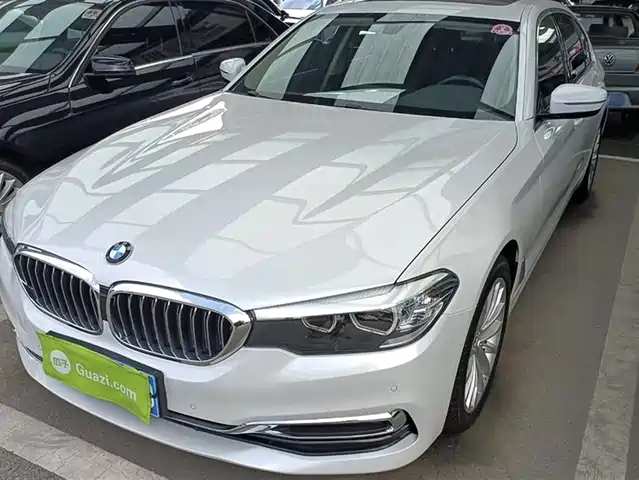 BMW  5 SERIES 2019