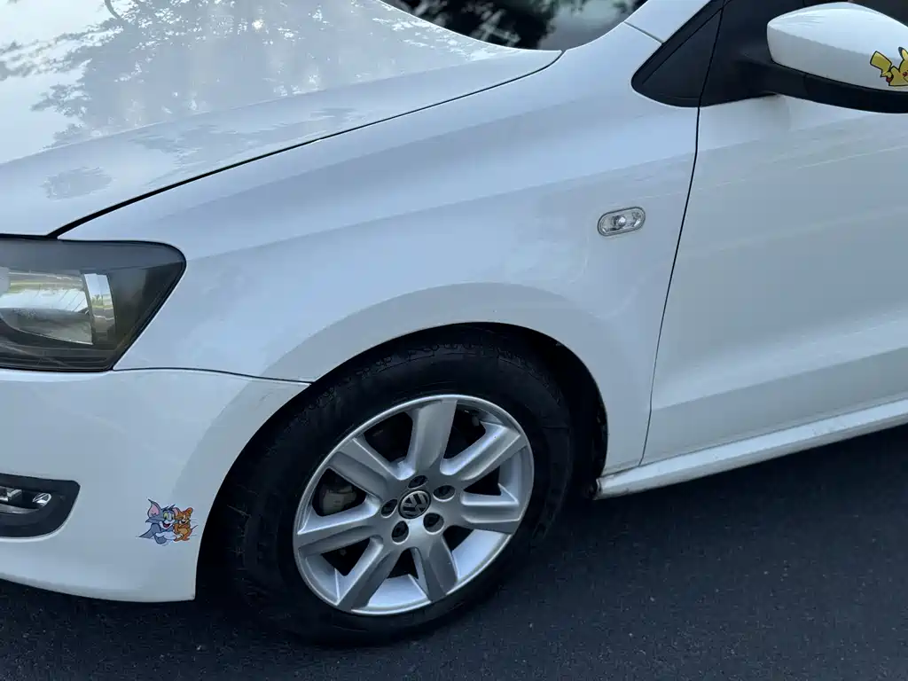 Volkswagen Polo 2011 1.6L AT