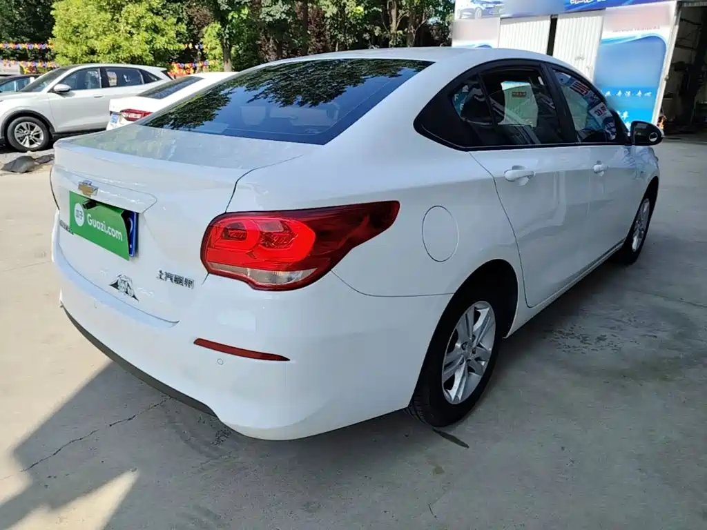 Chevrolet Cavalier — миниатюра 7