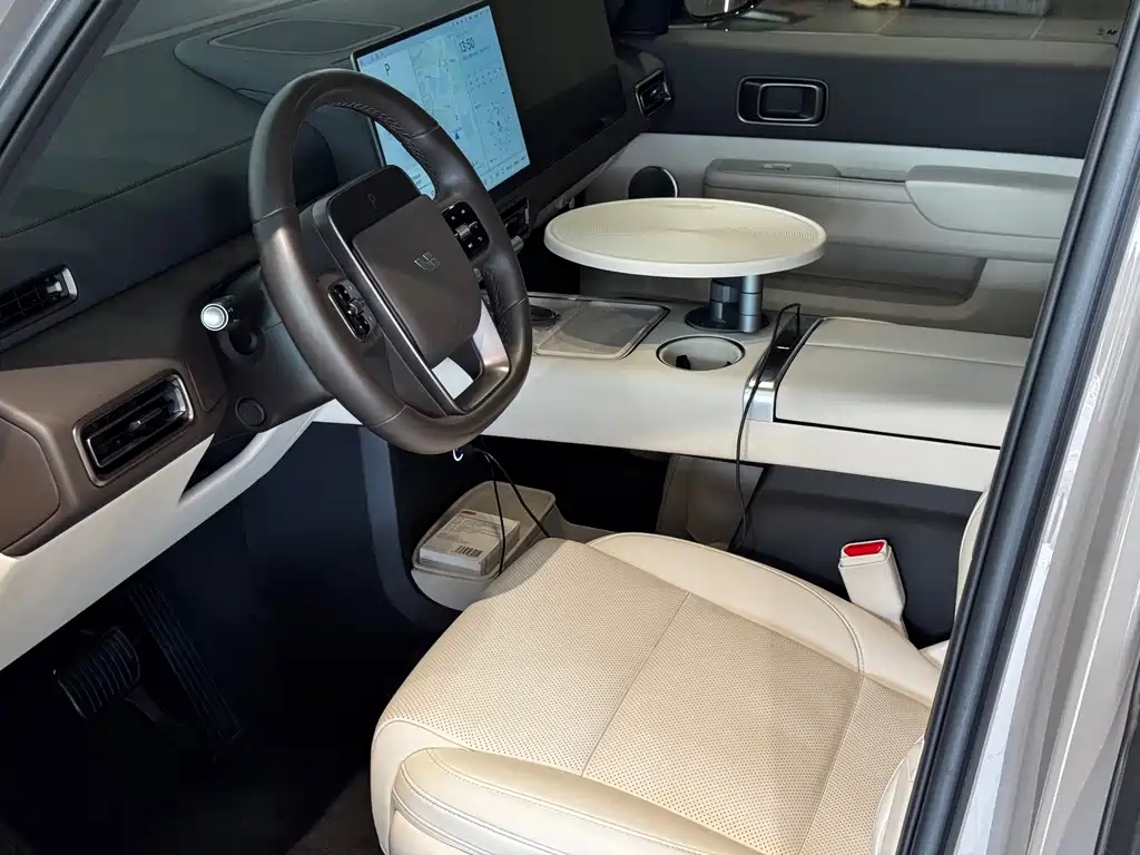 Li Auto Li MEGA — миниатюра 5