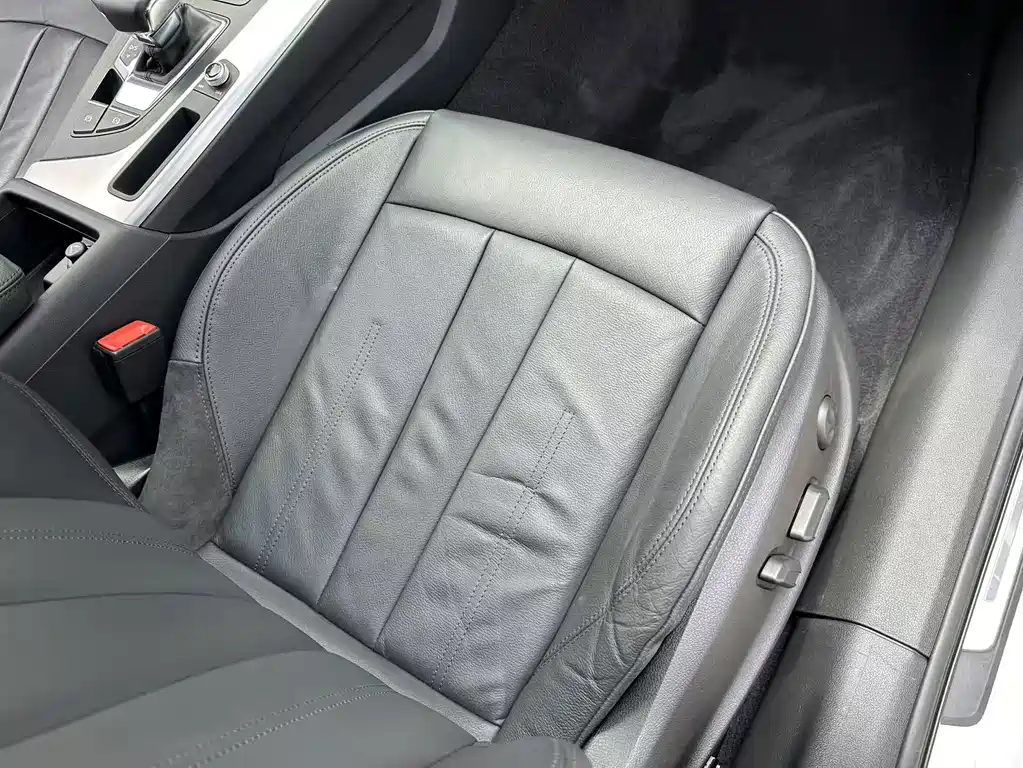 Audi A4L — миниатюра 30