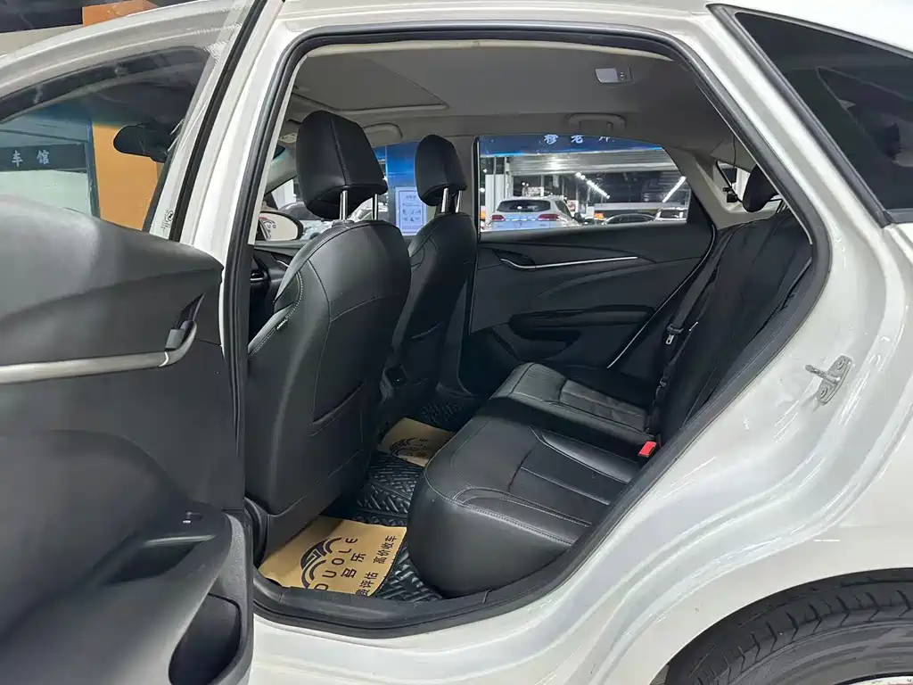 Buick Excelle — миниатюра 6