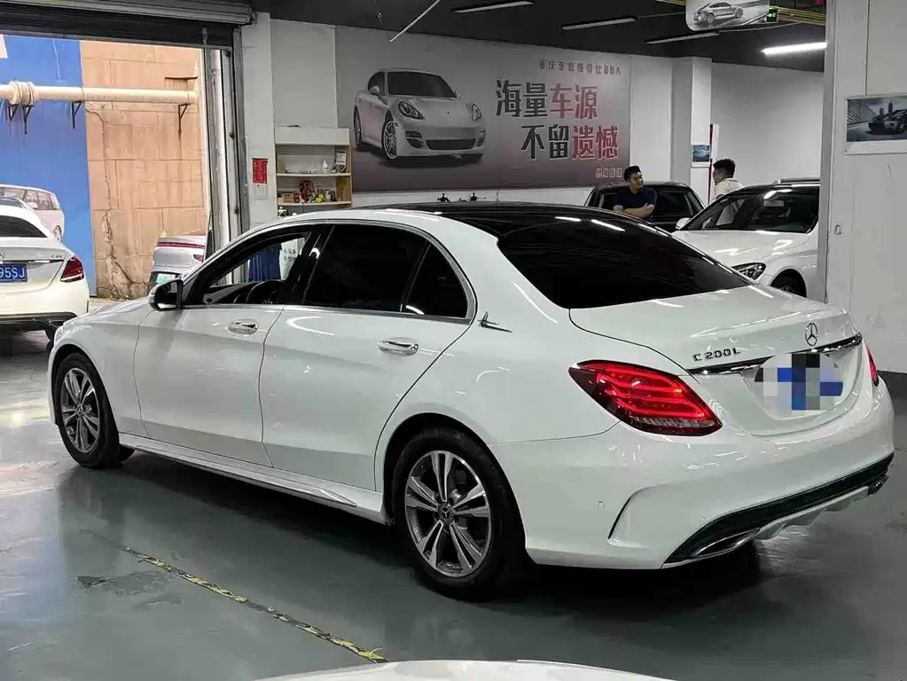 Mercedes-Benz C-Class — миниатюра 9