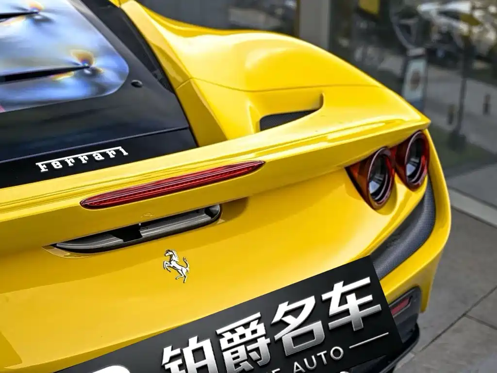 Ferrari F8 — миниатюра 8