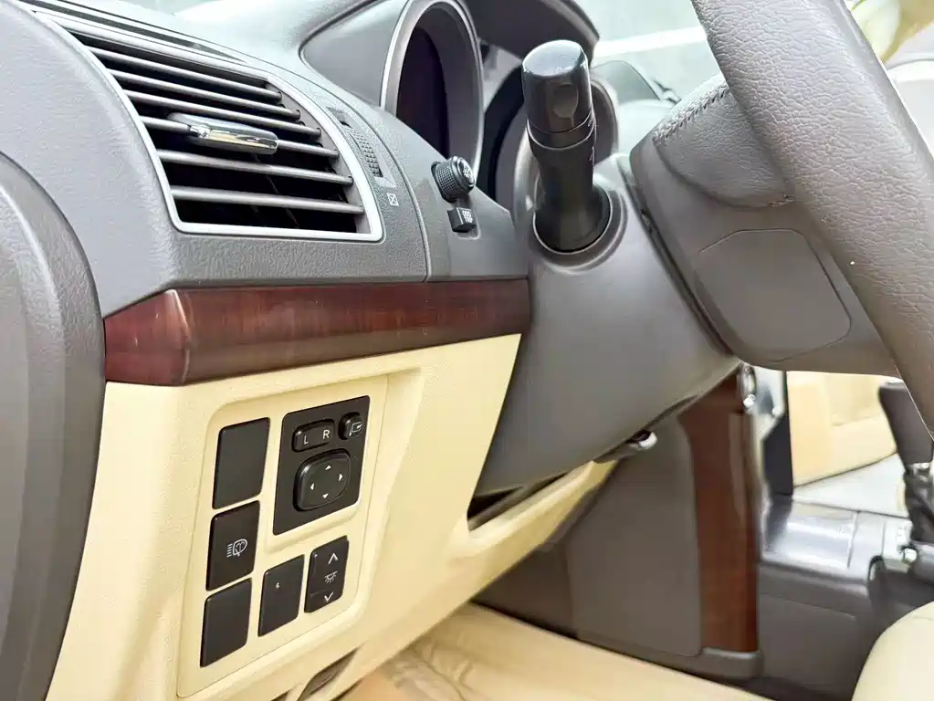 Toyota Prado — миниатюра 14