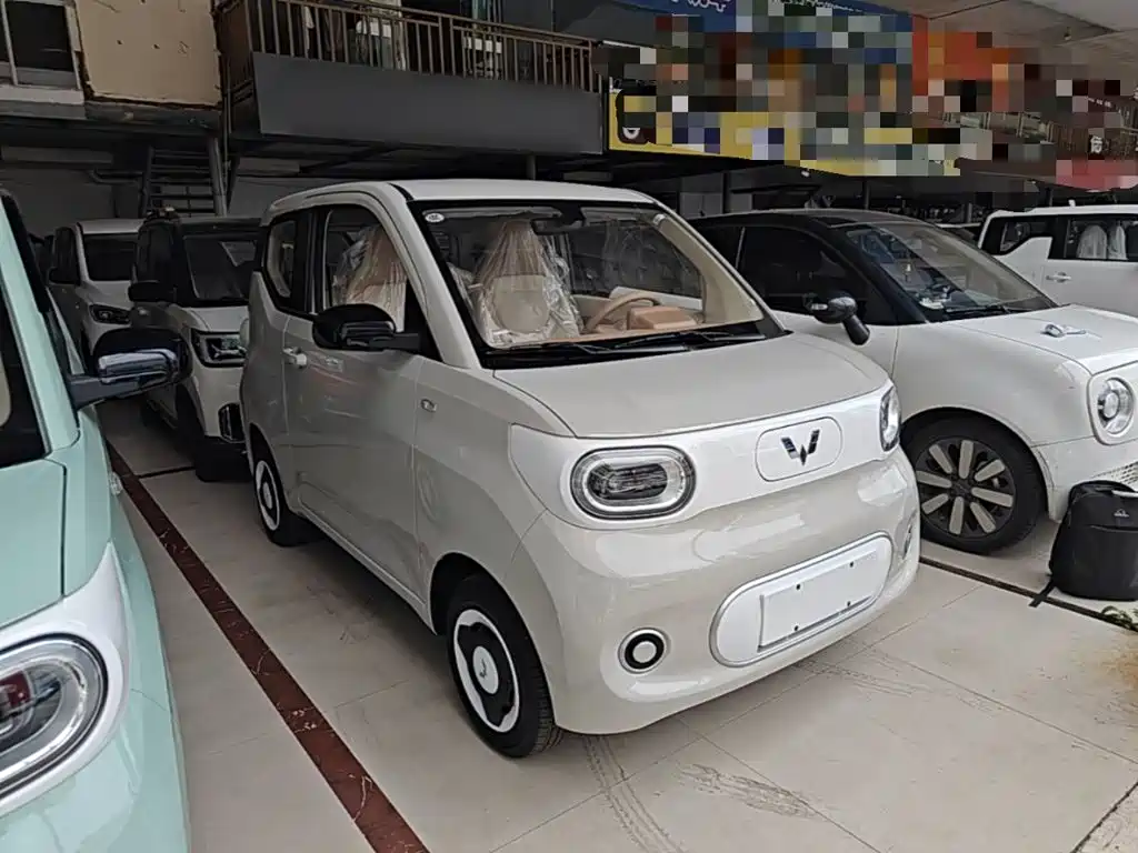 Wuling MINIEV — миниатюра 4