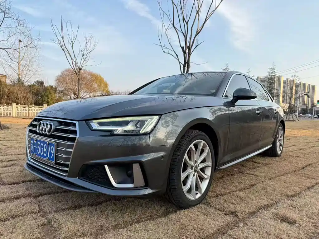 Audi A4L 2019