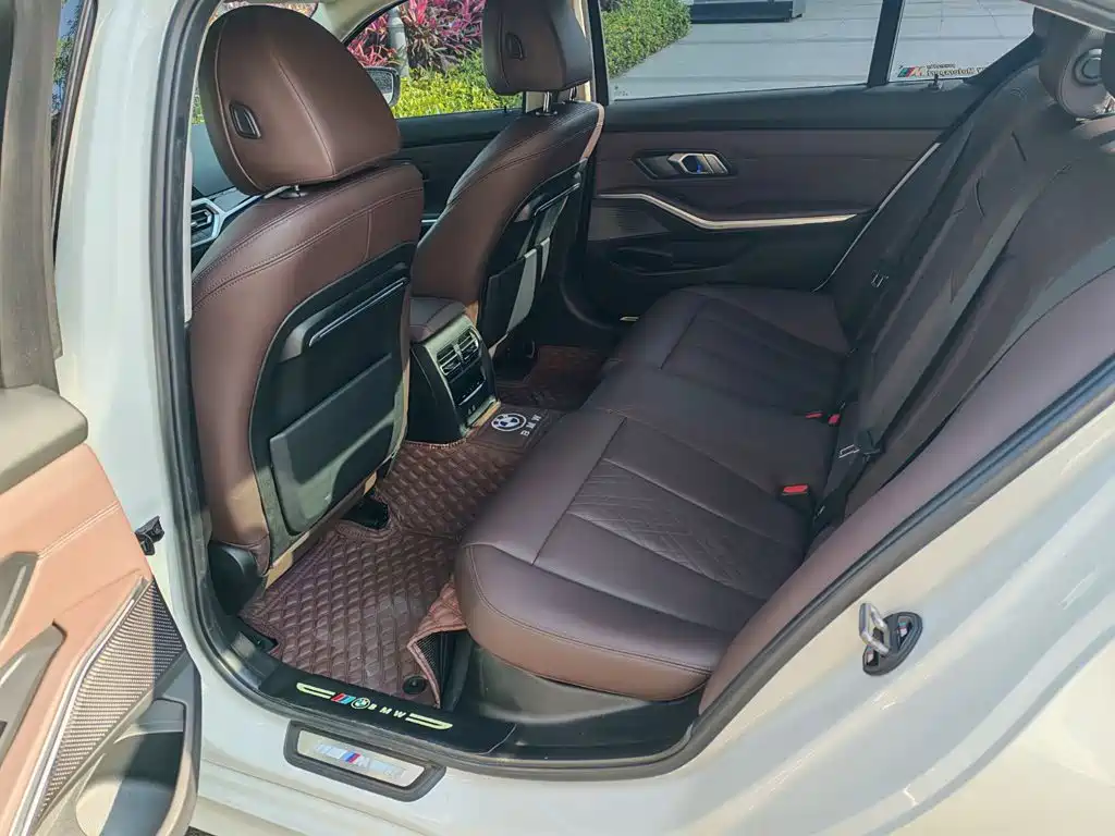 BMW 3 Series — миниатюра 6