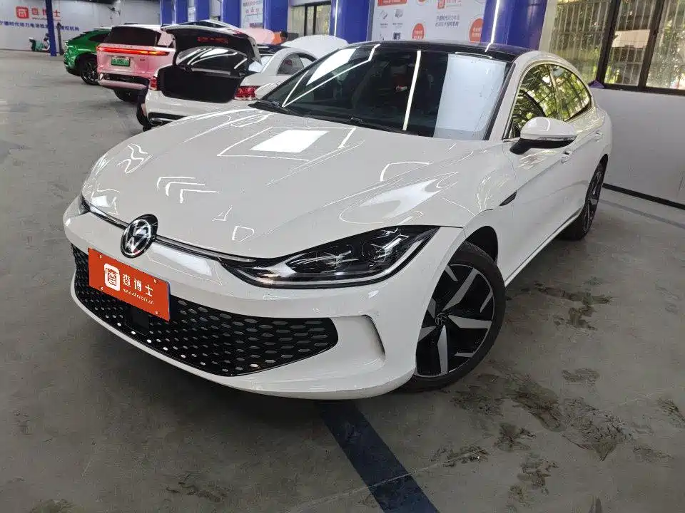 Купить Volkswagen Lamando