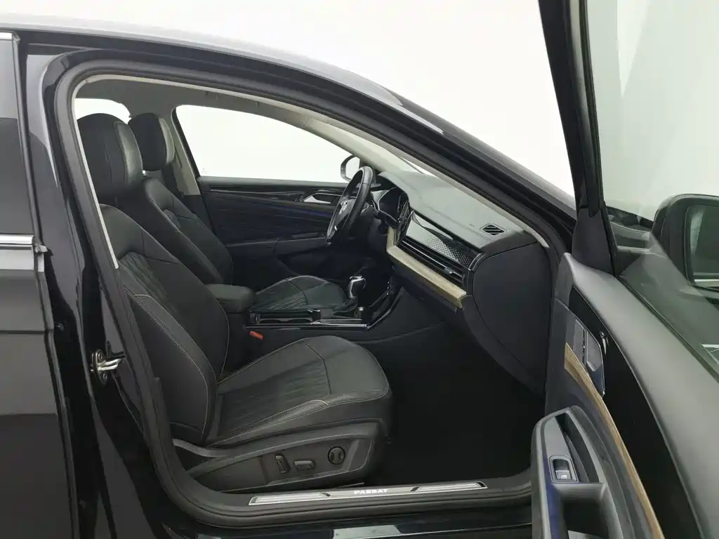 Volkswagen Passat — миниатюра 23