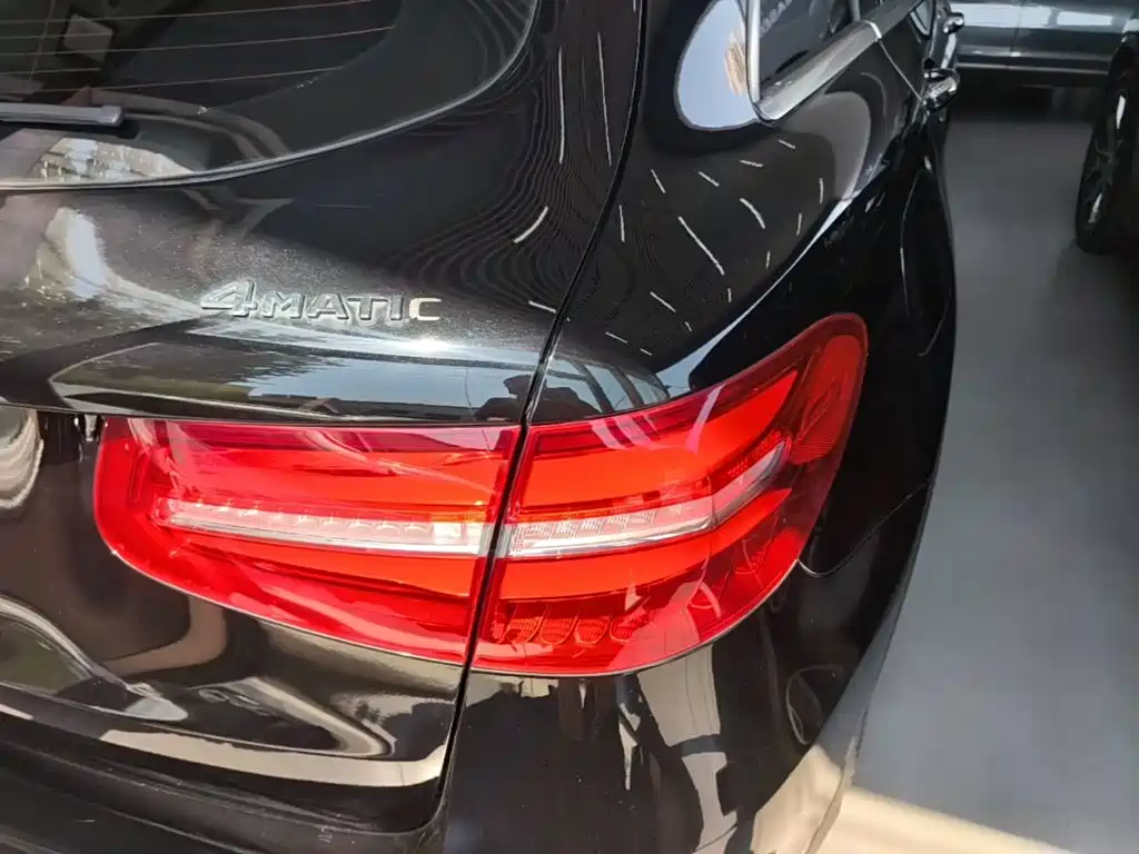 Mercedes-Benz GLC — миниатюра 8