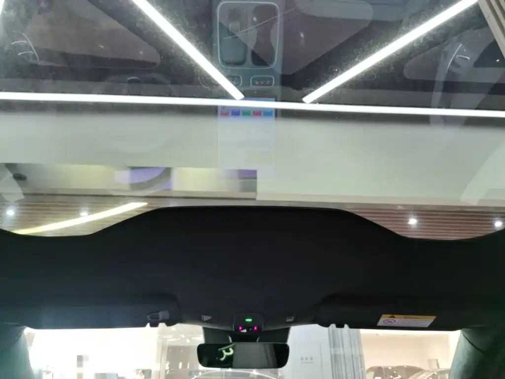 NIO EC6 — миниатюра 18
