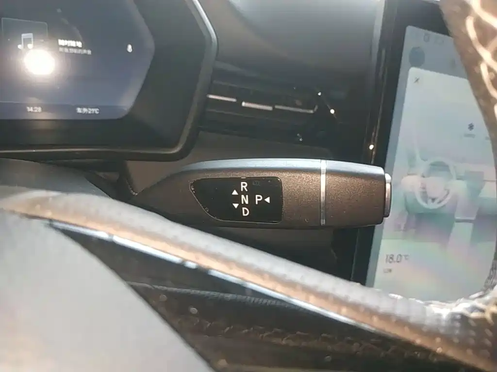 XPeng G3 — миниатюра 14