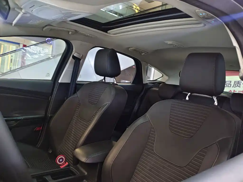 Ford Focus — миниатюра 11