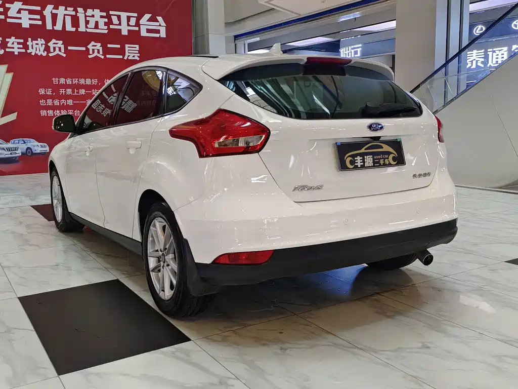 Ford Focus — миниатюра 24