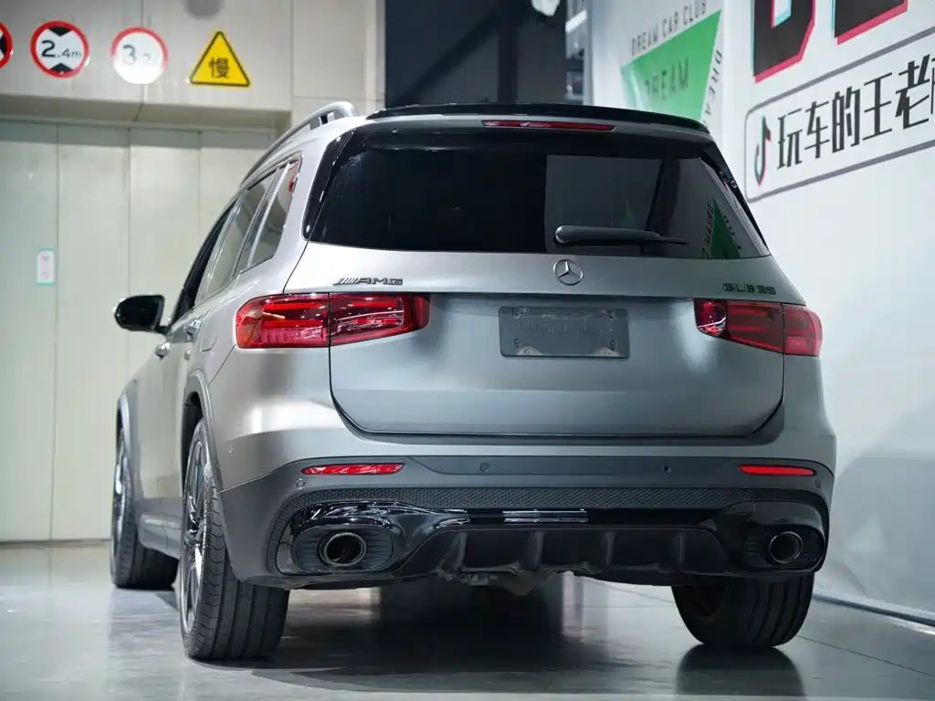 Mercedes-Benz GLB AMG — миниатюра 12