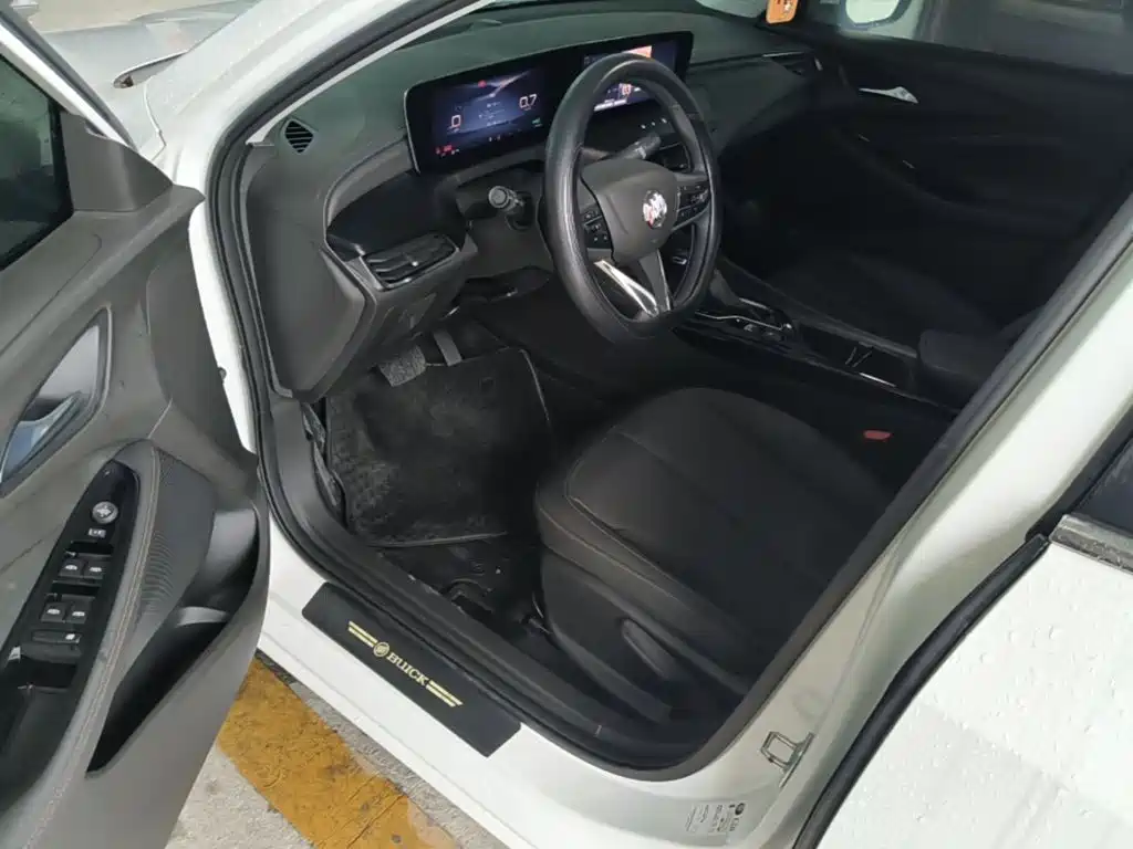 Buick Verano — миниатюра 16