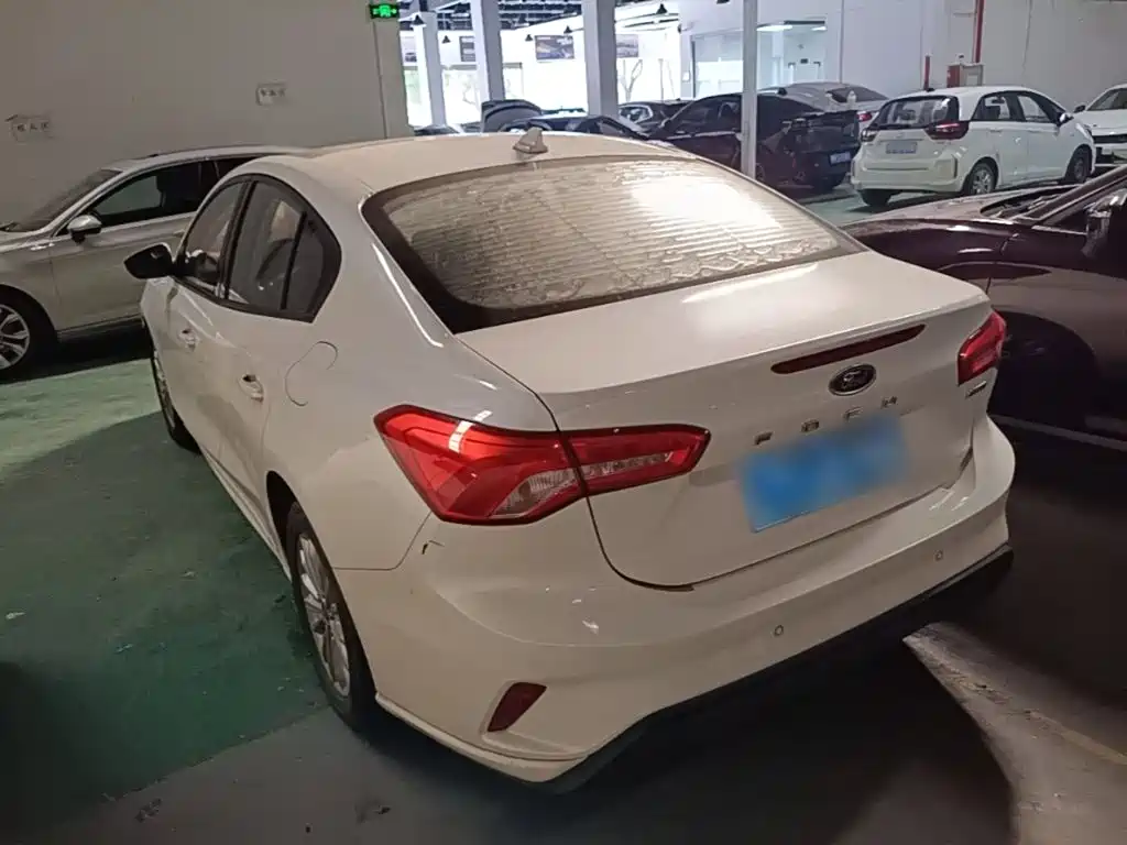 Ford Focus — миниатюра 5