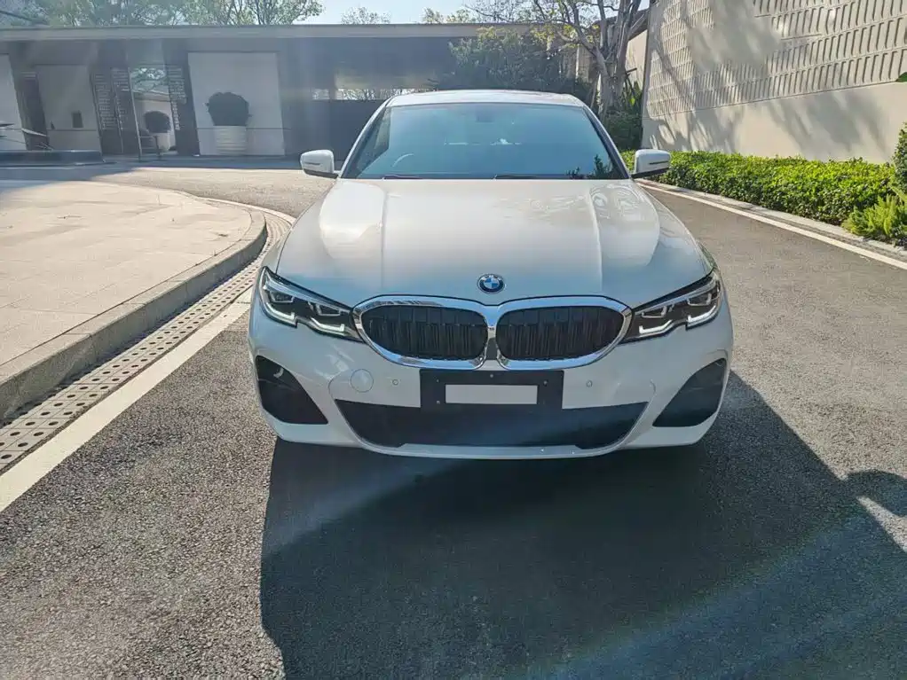 BMW 3 Series — миниатюра 2