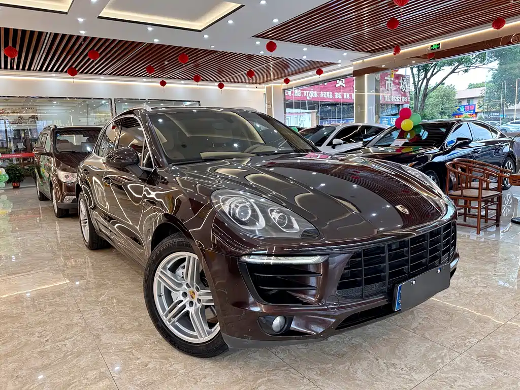 Porsche Macan — миниатюра 3