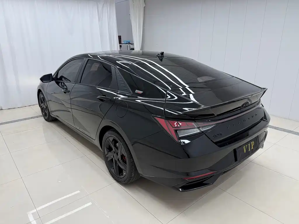 Hyundai Elantra — миниатюра 4